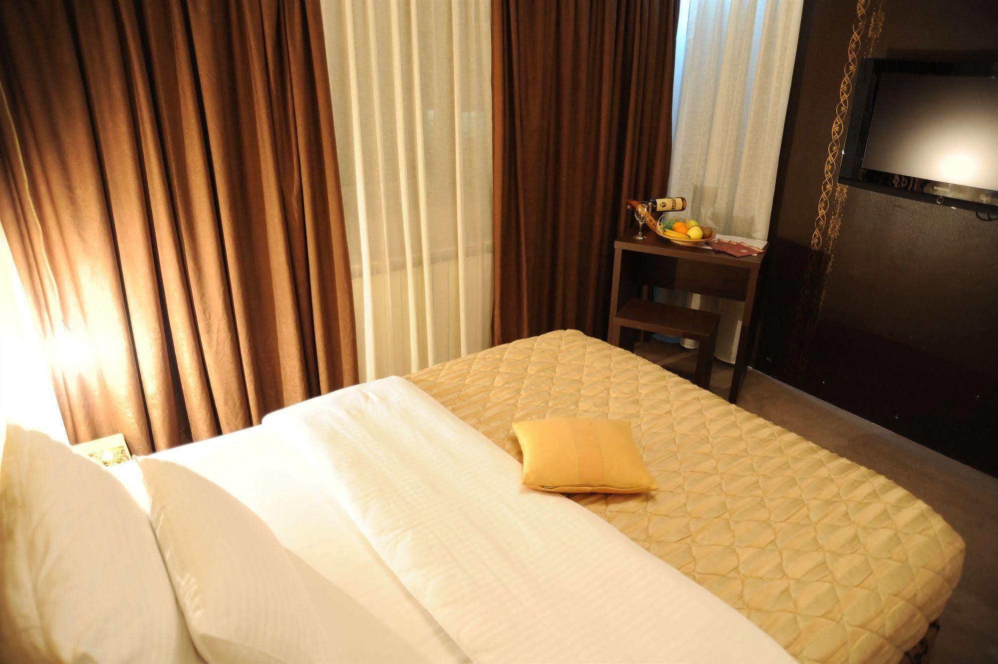 סראייבו Hotel Merona מראה חיצוני תמונה