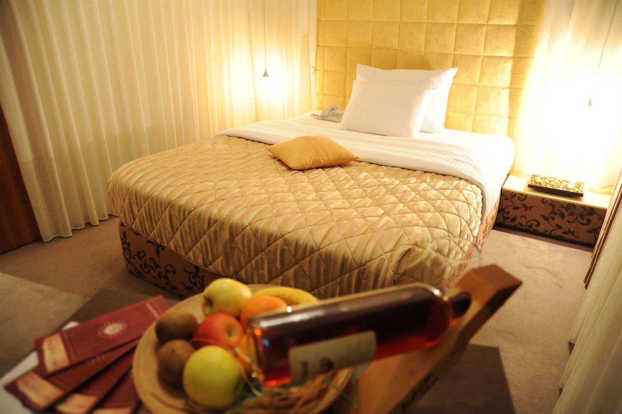 סראייבו Hotel Merona מראה חיצוני תמונה